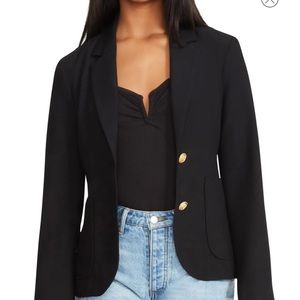 BB Dakota by Steve Madden
Solid Suiting Blazer
